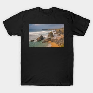 Carnewas and Bedruthan Steps, North Cornwall T-Shirt